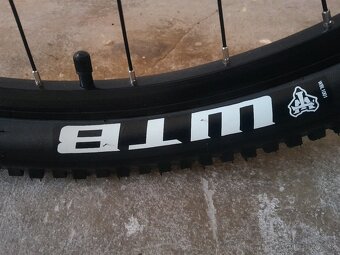 CTM ZEPHYR ako nový - 7