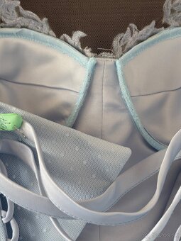 Bledomodré romantické šaty 36/S - 7