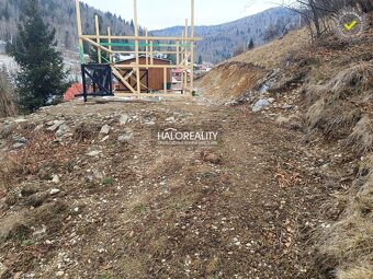 HALO reality - Predaj, pozemok pre rodinný dom 3714 m2 Hen - 7