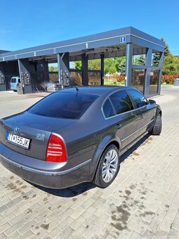Superb 2.5 TDI automat 120kw. - 7