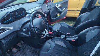 Peugeot 2008 - 7