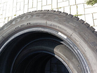 215/60/17 Goodyear celoročné pneu 2ks - 7