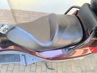 Piaggio x8 200 - 7
