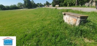 Na predaj investičný pozemok v Nových Zámkoch 4058 m2 v intr - 7