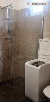 Veľká garzónka v polyfunkčnom objekte - 7