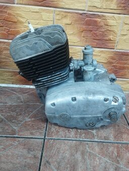 CZ 175/477 motor - 7