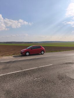 Predám Peugeot 206. Rok 2008 - 7