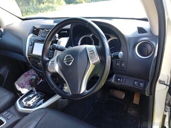 NISSAN Navara Tekna dCi DOUBLE CAB 4x4 Volant vpravo RV 2018 - 7