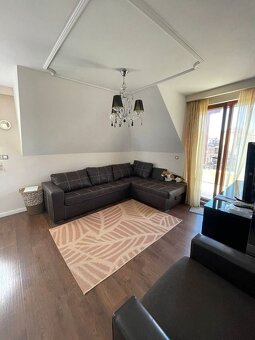 Penthouse s priestrannou terasou s vírivkou a panoramatickým - 7