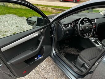 Predám Škoda Octavia combi 3 benzín DSG - 7