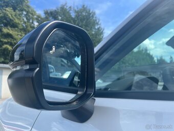 ZR-V SPORT 2.0 benzín e:HEV - REZERVOVANÉ - 7