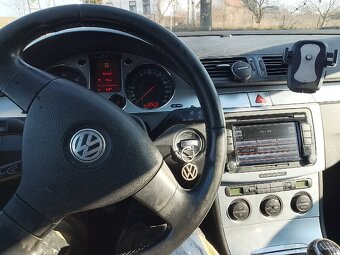 Volkswagen Passat B6 2.0 TDI 103 kw - 7