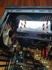 Počítač v dobrom stave za dobrú cenu s rôznymi doplnkami - 7