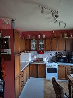 Kuchynská linka v tvare L. - 7