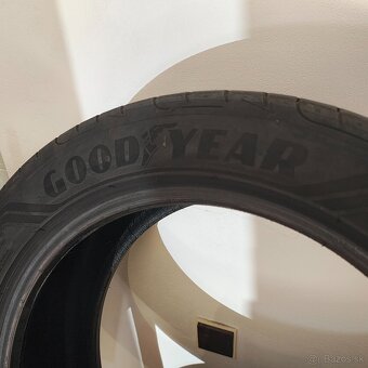 245 45 r18 goodyear f1 SEAL - 7