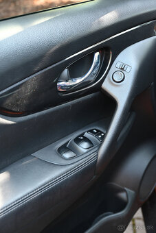 Predám Nissan X-trail benzín - 7