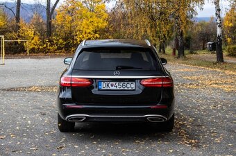 Mercedes E 400 4MATIC A/T - 7