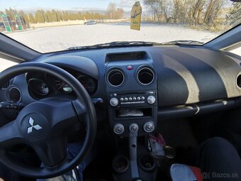 Mitsubishi Colt - 7