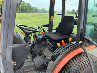 Traktor Kubota B3030 - 7