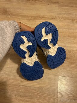 Adidas XLG RUNNER tenisky - 7