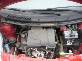 Predám Toyotu Yaris 2009 s malým nájazdom - 7