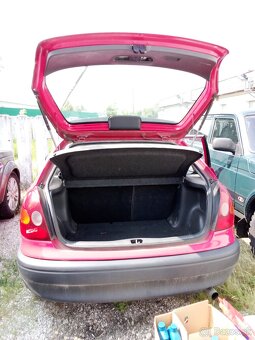 Toyota Corolla 1,4 STD, r.v. 1998 - 7