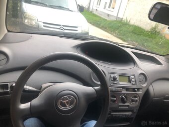 Toyota yaris - 7