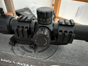 Puškohlad Hawke,Vector - 7