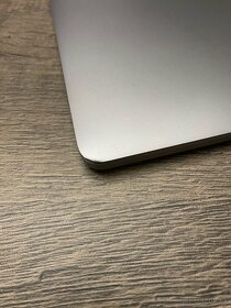 Apple MacBook Pro 13" 2017 i5/8GB RAM/512GB SSD TouchBar - 7