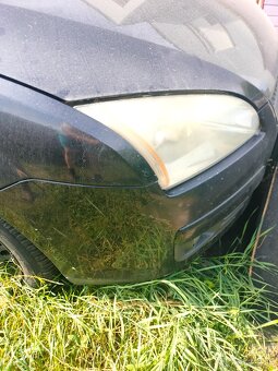 Predám svetlá a dvere na Ford FOCUS combi rok 2007 - 7