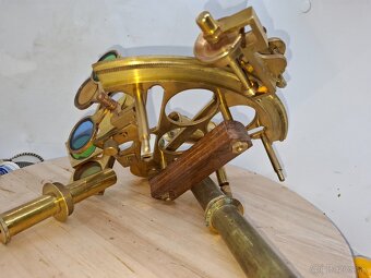 Predám starý velký Anglický námorný Sextant - 7