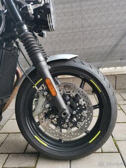 TRIUMPH SPEED TWIN 1200 silver/grey - 7