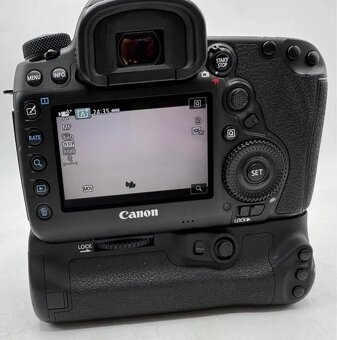 Canon EOS 5D Mark IV - 7