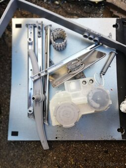 Predám čerpadlo a elektroniku  na umývačka  BOSCH  Siemens - 7