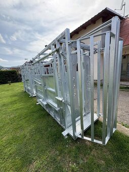 Fixačná klietka pre dobytok - 7