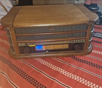 Gramofón s Rádiom - 7