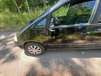 Vw sharan 1.9 tdi 96 kw 2004 7 miestne - 7