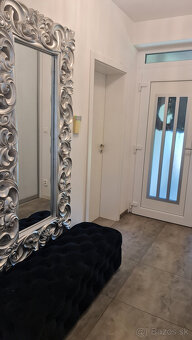 ZNÍŽENÁ CENA za SUPER 6 izb. RD 202 m2, pozemok 700 m2, bazé - 7