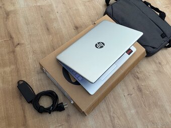 15.6"/HP Notebook/Ryzen 7/32GB RAM DDR4/256GB M.2 NvMe/AMD - 7