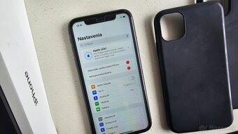 Apple iPhone 11 black 128GB - nová batéria - 7