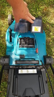 Aku kosačka Makita DLM 431Z - 7