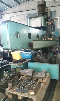 Otočná sloupová vrtačka VR 6 A - 7