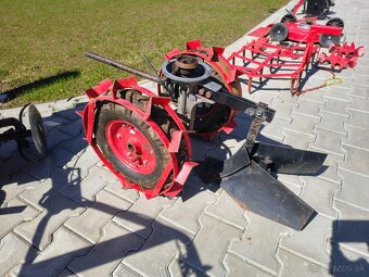 Predám Vari systém záhradného vybavenia B&S 675EX - 7