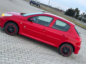 Na predaj PEUGEOT 206+,1.4i,54kw,r.v.2012 - 7