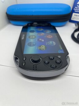 PS Vita Wi-Fi (PCH-1004) OLED - 7