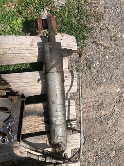 Ručná hydraulika a hydraulická jednotka. - 7