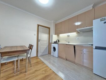 Vynikajúci dvojizbový apartmán v úžasnom komplexe - 7