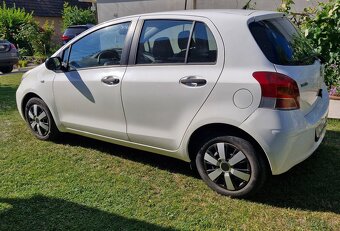 Toyota Yaris 1.0 51-KW Najazdené 132000-km - 7