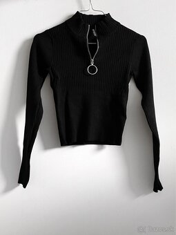 H&M Čierny crop rolák so zipsom XS 34 - 7
