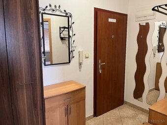 Slnecny 2-izbovy byt s parkovacim miestom - 7